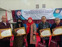 Kelaskaryawan Universitas Mitra Bangsa Nomor Album Foto 3